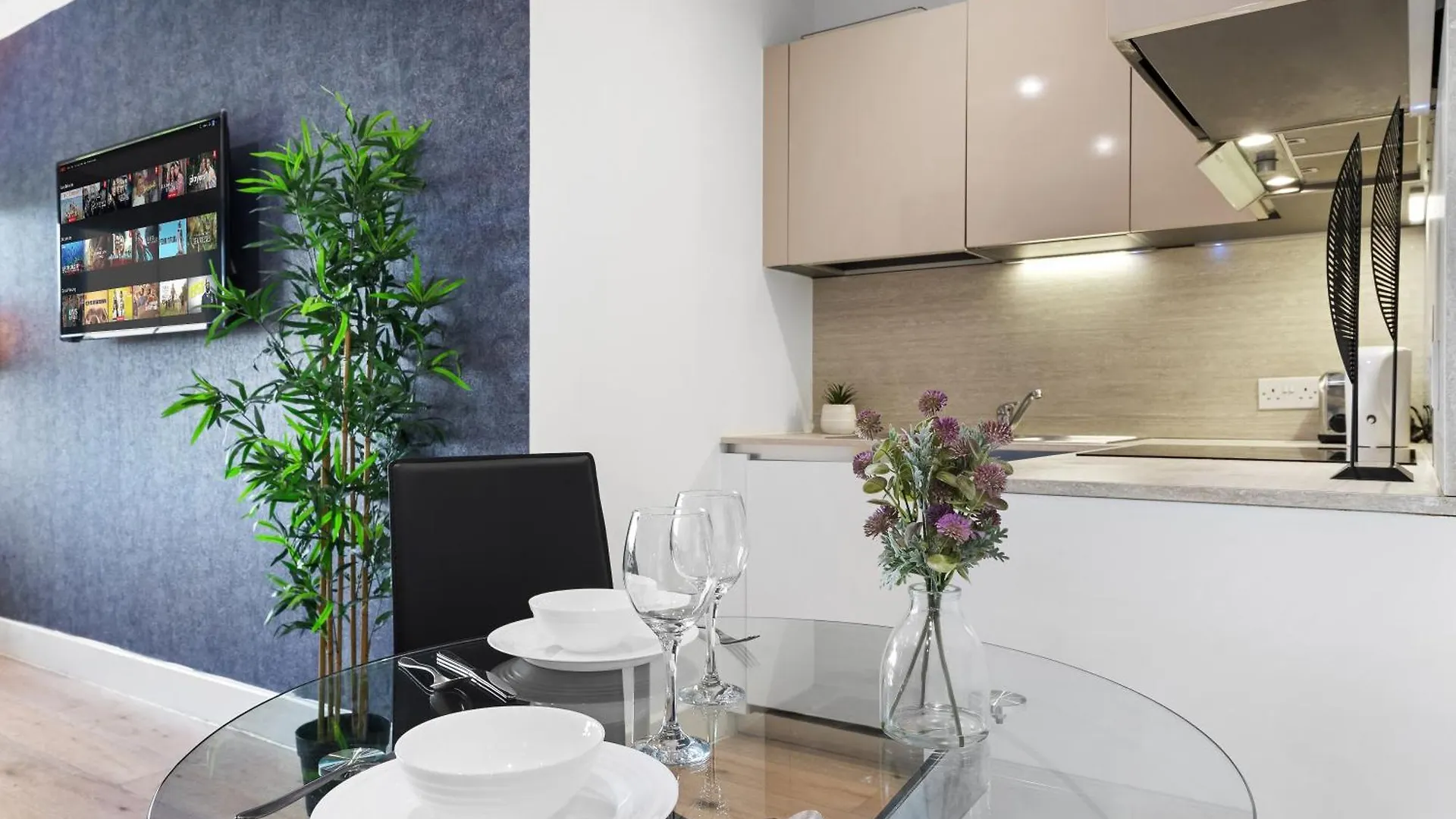 Modern One Bedroom Flat - Sleeps 5 -Near Heathrow - London Ub3 United Kingdom
